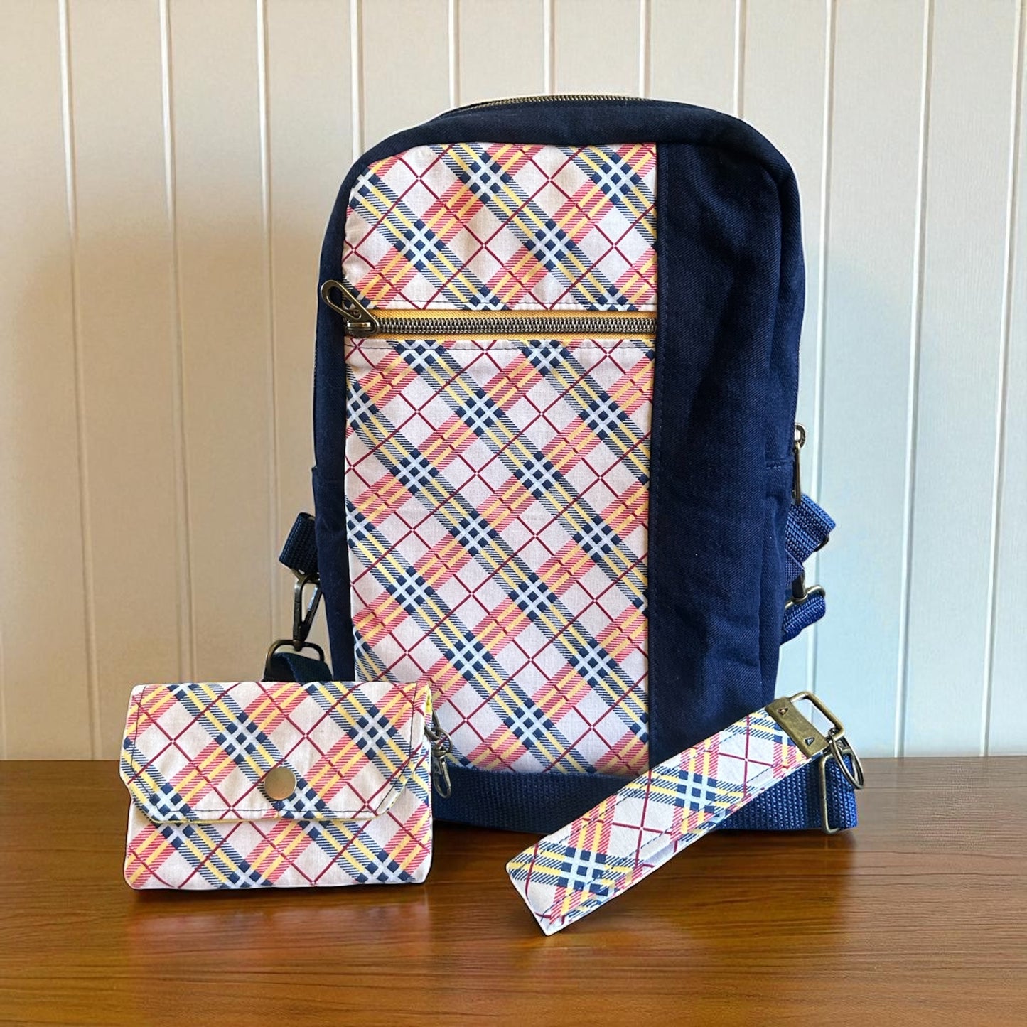 Convertible Waterproof Backpack & Crossbody – The Ultimate 2-in-1 Bag for Life on the Go