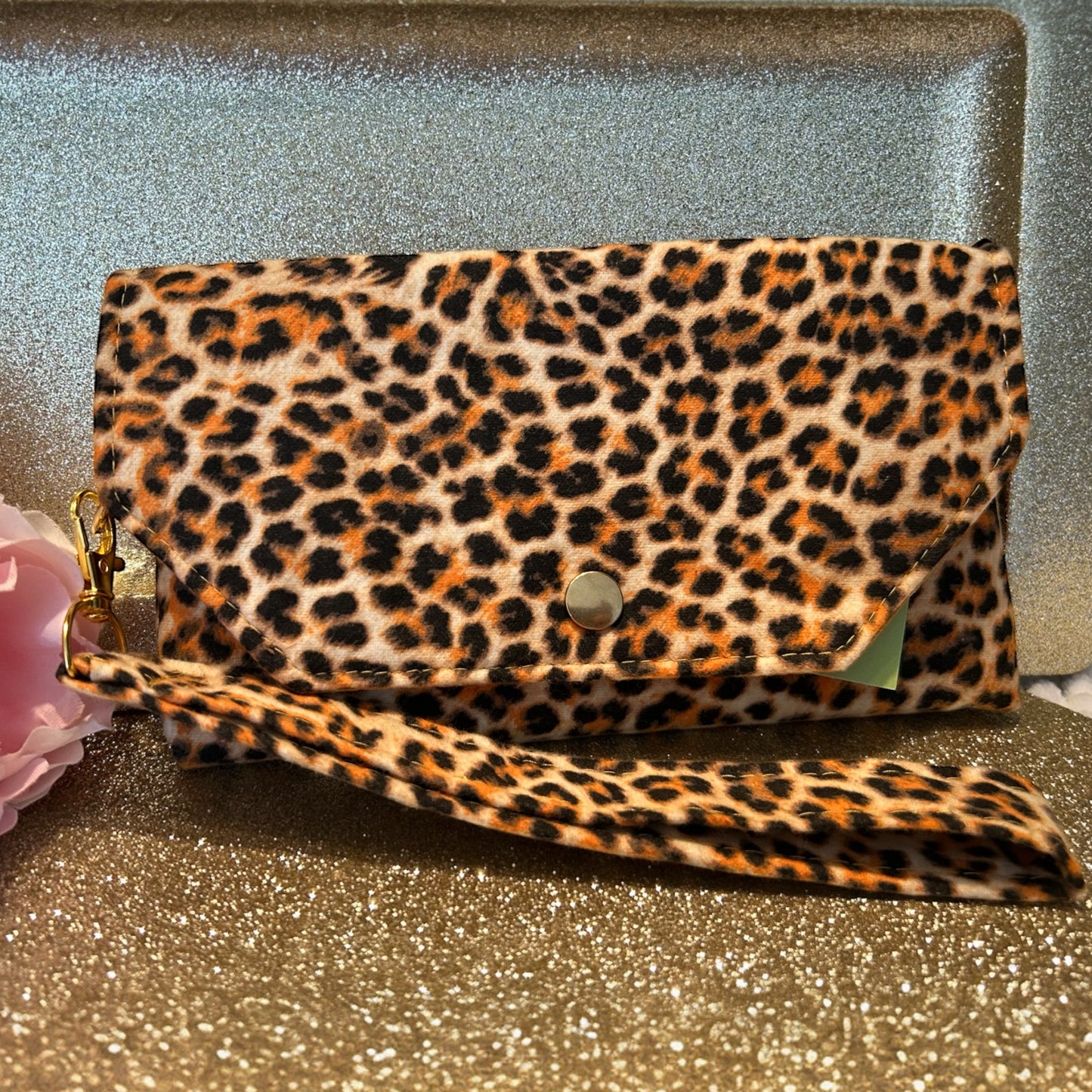 Moxie Wristlet Wallet – Stylish, Functional, and Simple - Moxie Made