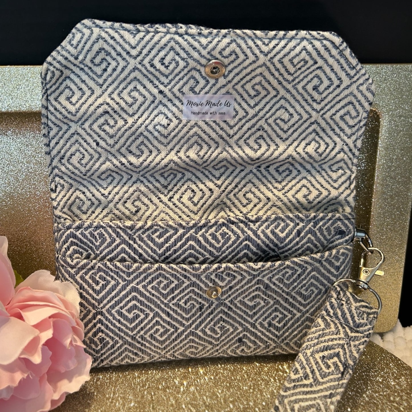 Moxie Wristlet Wallet – Stylish, Functional, and Simple - Moxie Made