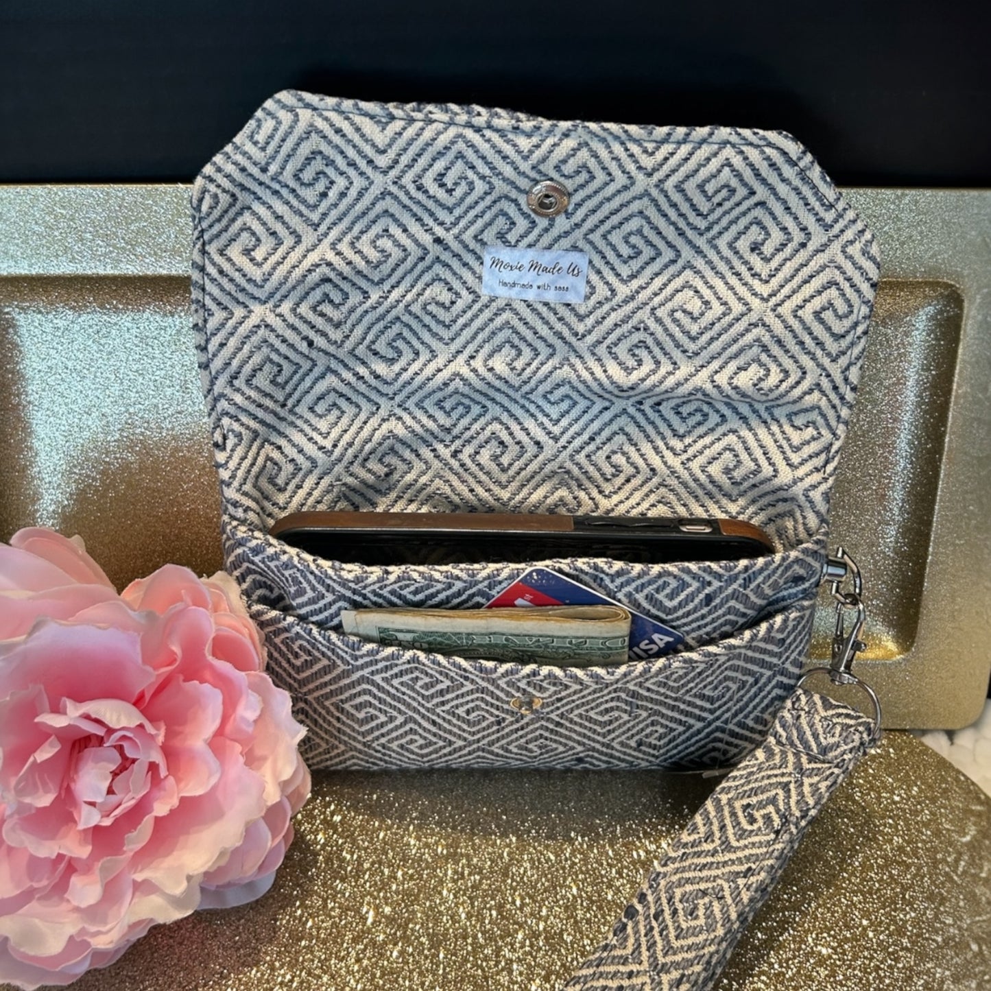 Moxie Wristlet Wallet – Stylish, Functional, and Simple - Moxie Made