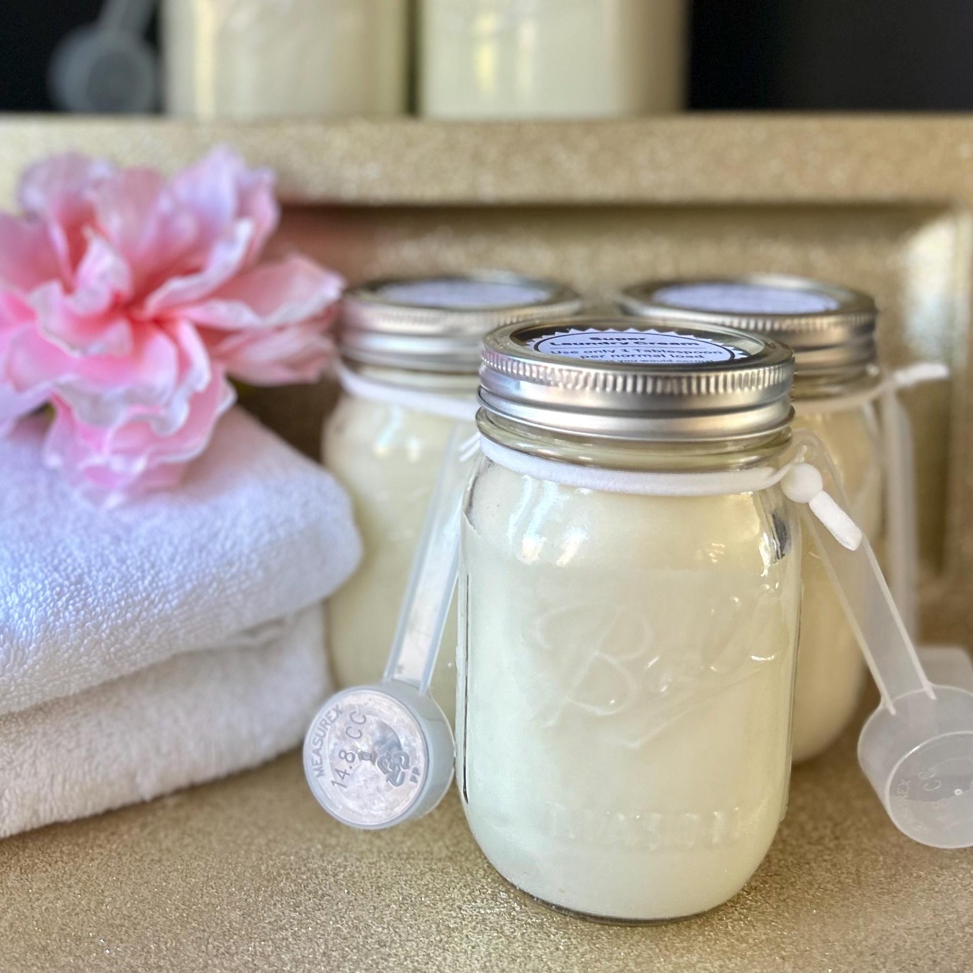 Super Laundry Cream I Quart jar up to 60 loads - Moxie Made