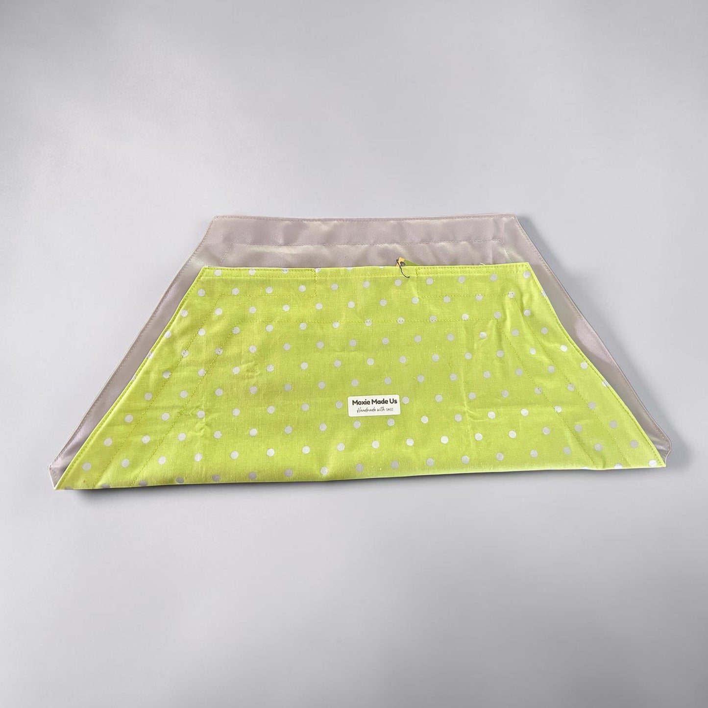 Travel Makeup Pouch with Drawstring – The Ultimate Beauty Organizer