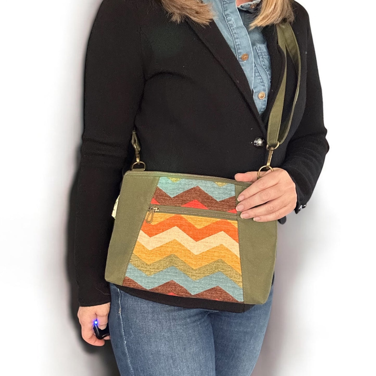 Handmade Crossbody Bag – Stylish, Durable & Perfect for Everyday Adventures