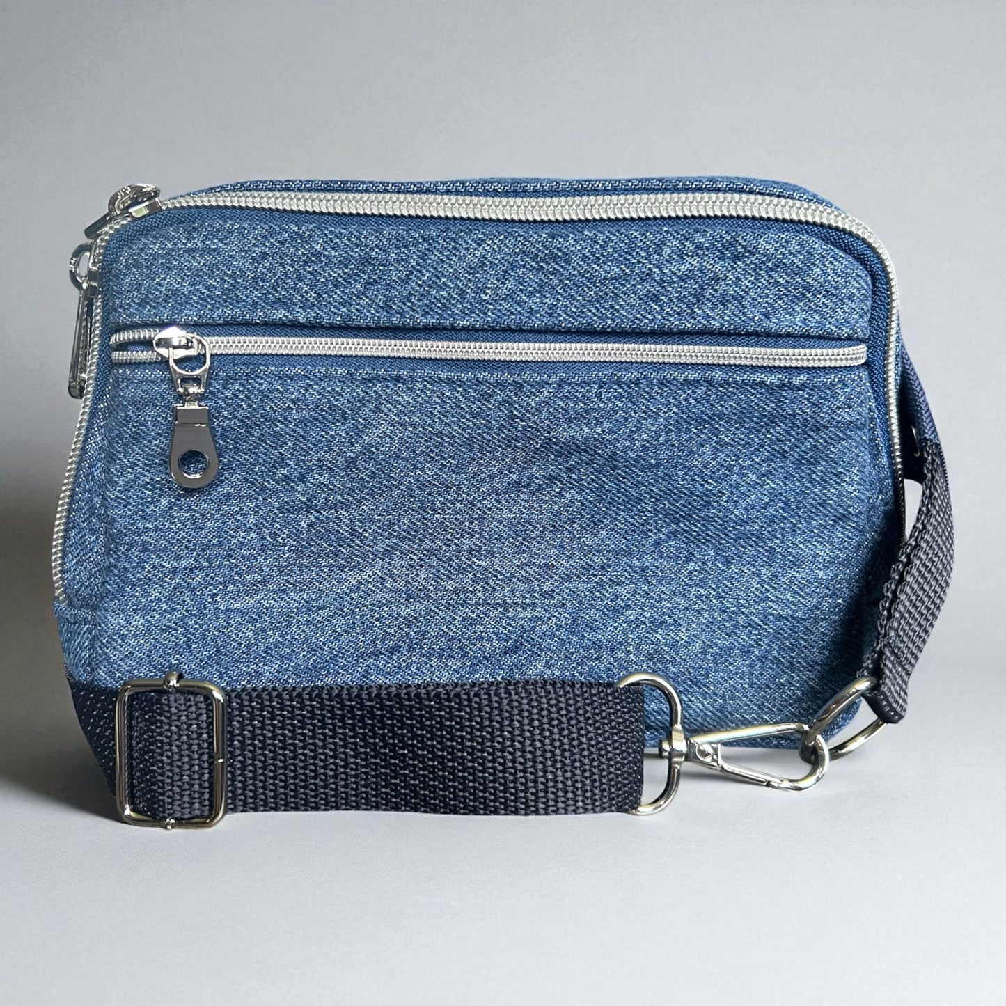 Fanny Pack Crossbody – Adjustable Belt Bag with Double Zipper & Exterior Pocket