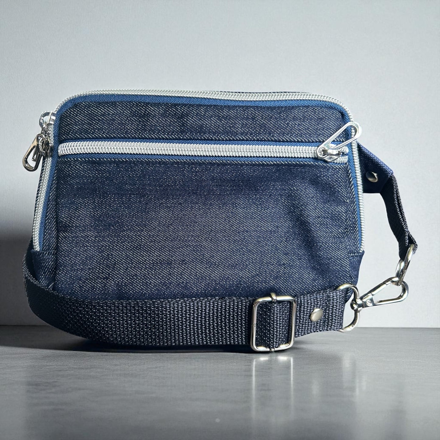 Fanny Pack Crossbody – Adjustable Belt Bag with Double Zipper & Exterior Pocket
